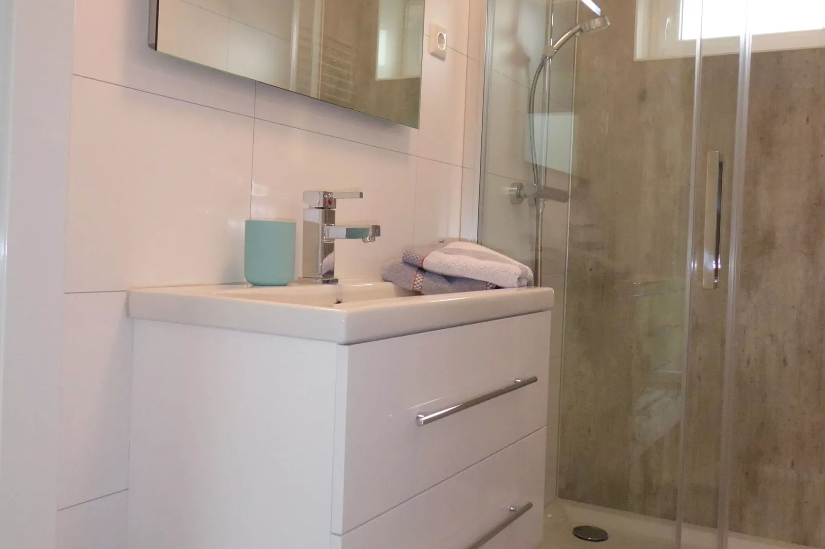 Water Resort Oosterschelde 103-Bathroom