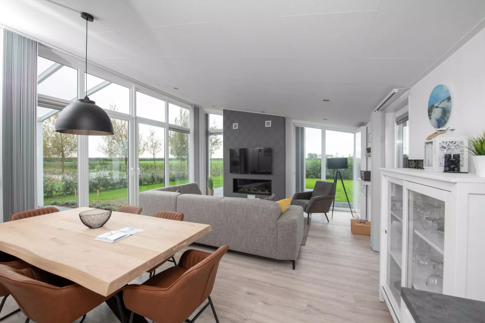 Water Resort Oosterschelde 39-Living room