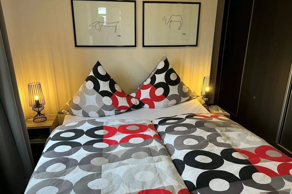 431804-Bedroom