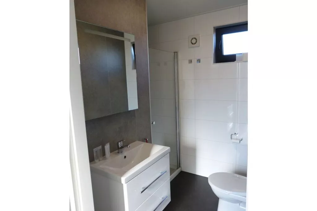 431804-Bathroom