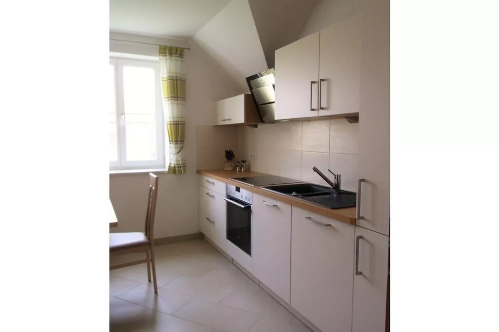 293393-Kitchen