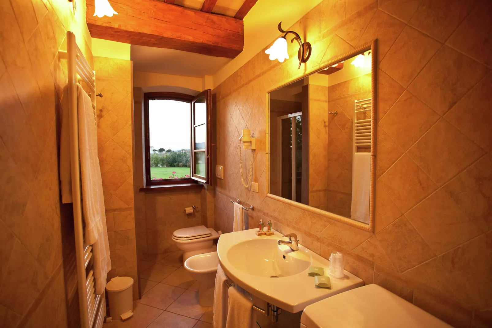 Spello-Bathroom