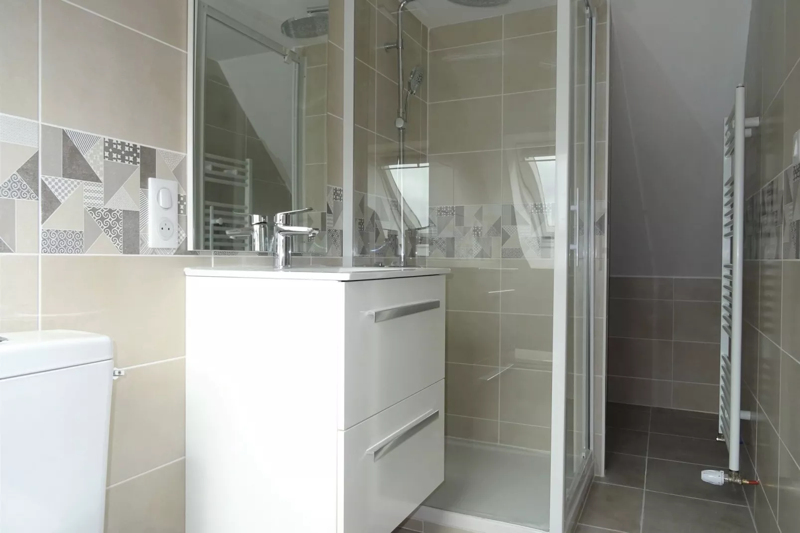 Natursteinhaus Douarnenez-Bathroom