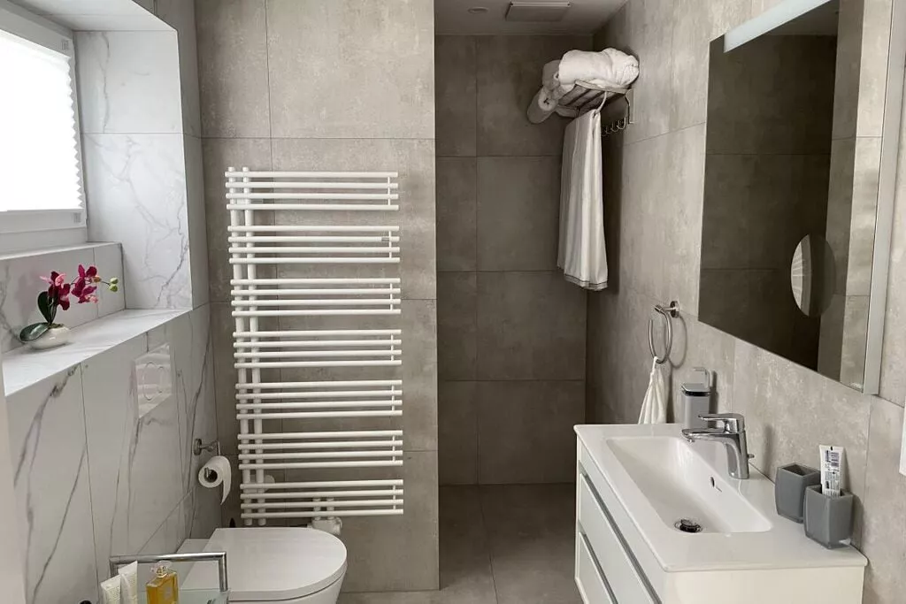 301083-Bathroom