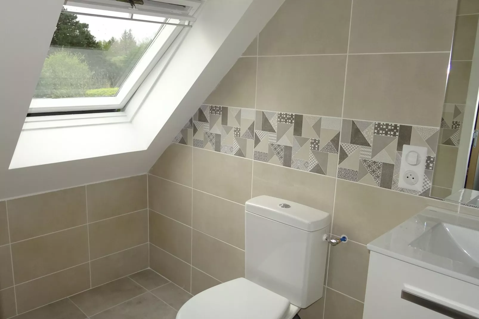 Natursteinhaus Douarnenez-Bathroom