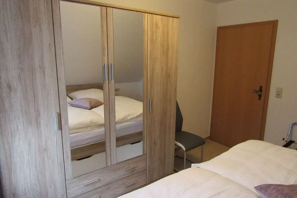 286301-Bedroom