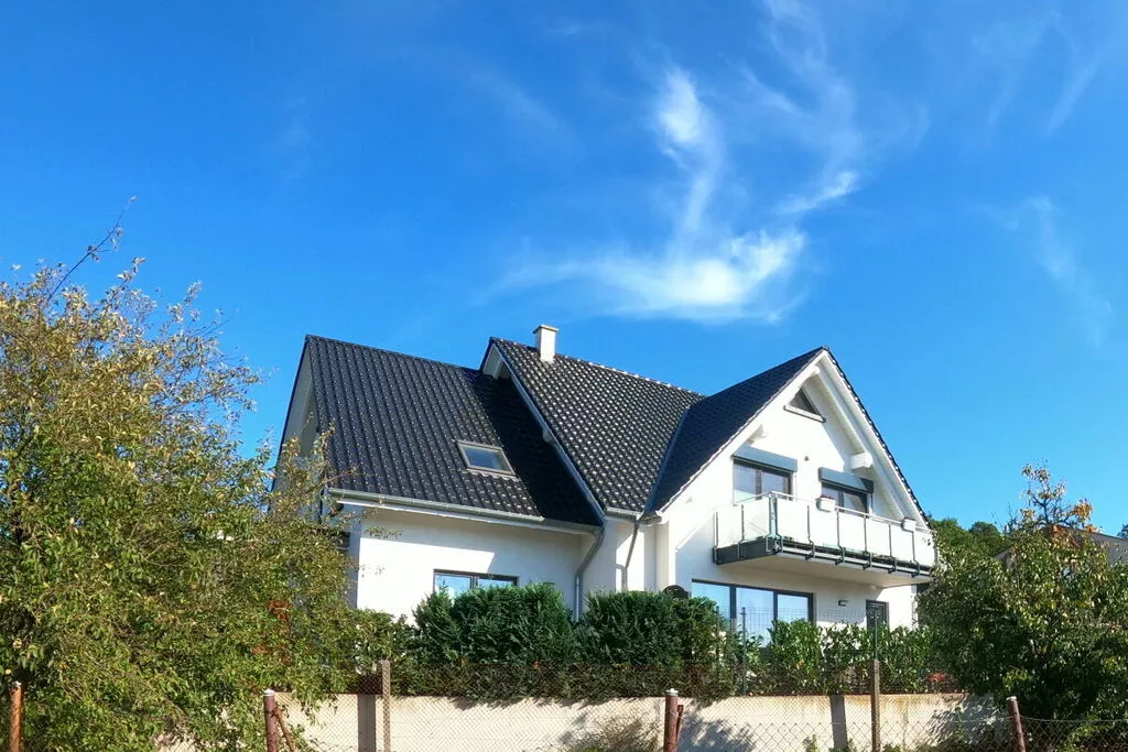 274050-View