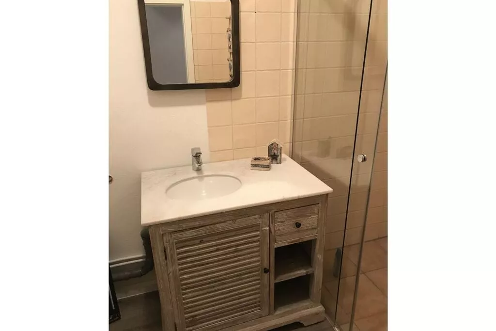 276321-Bathroom