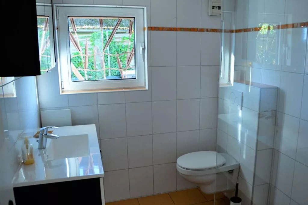 242569	-Bathroom
