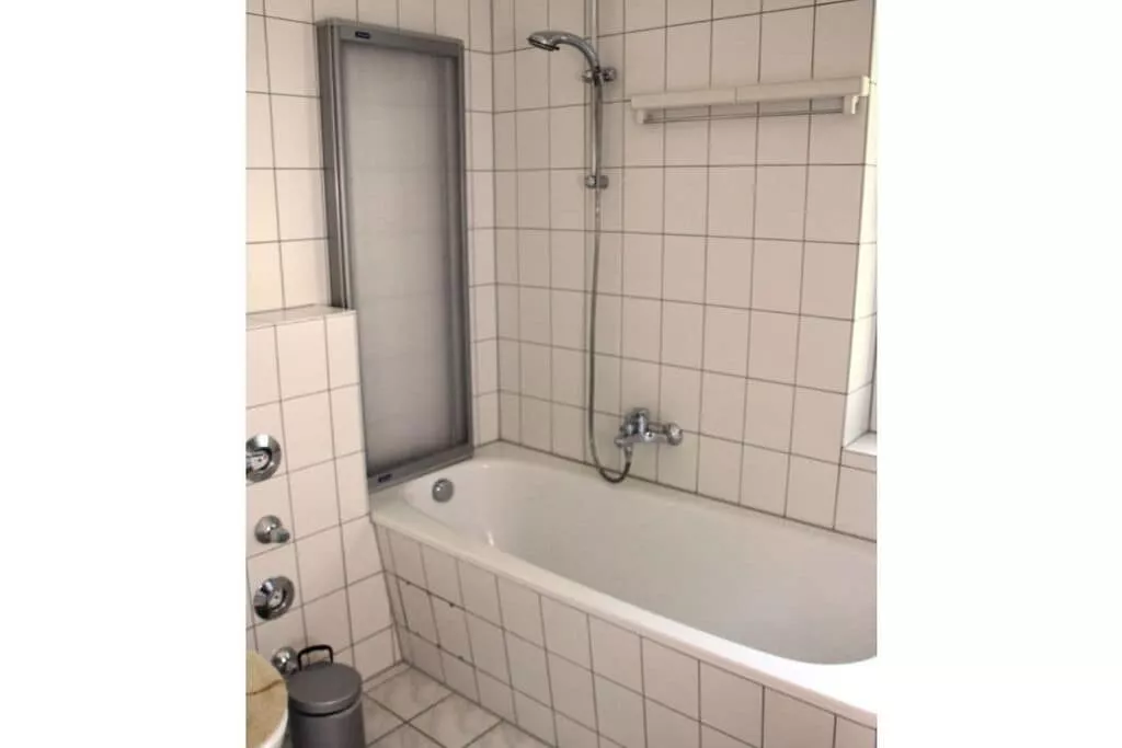 25068-Badezimmer