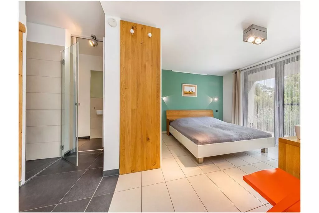 201973-Bathroom