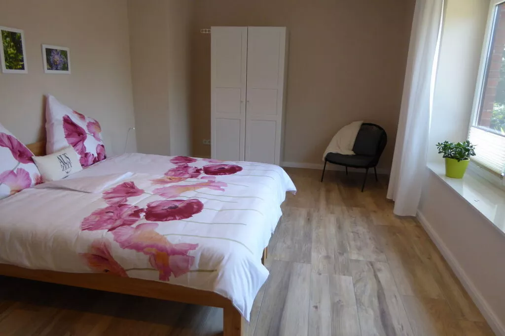 239769	-Bedroom