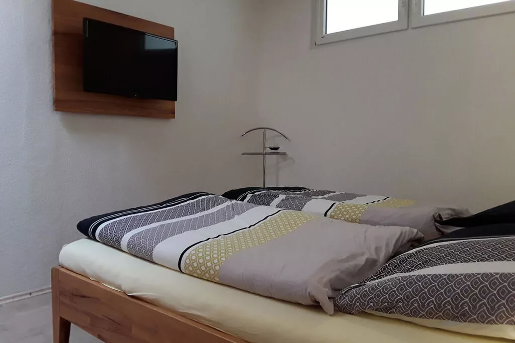 220491-Bedroom