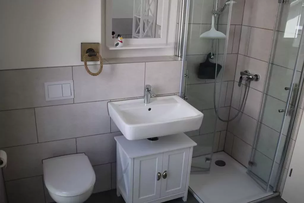 299193-Bathroom