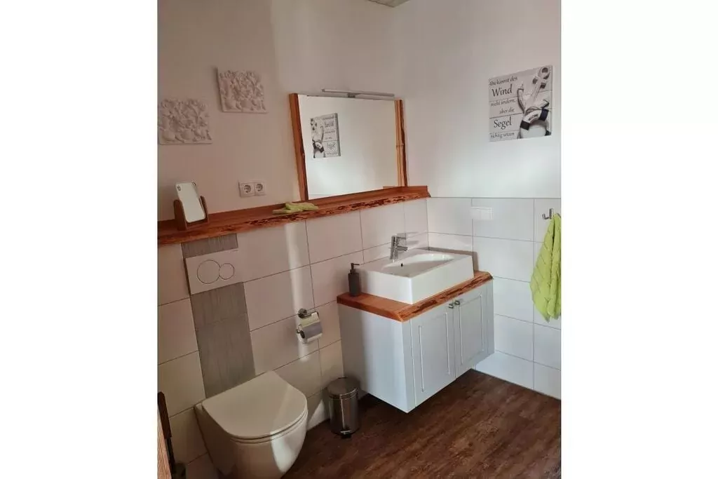 427885-Bathroom