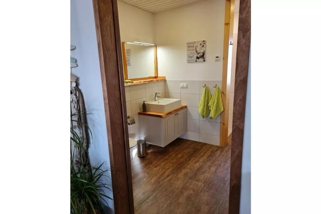 427885-Bathroom