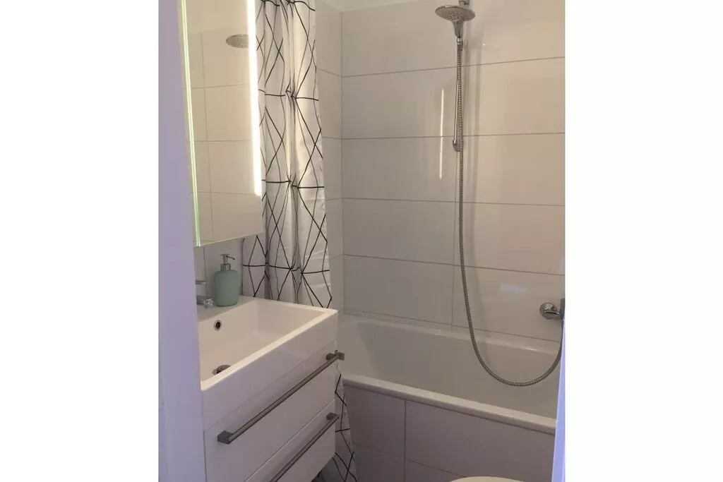 118122-Bathroom