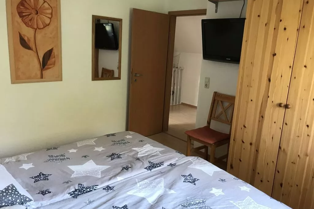 230651-Bedroom
