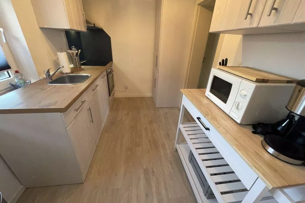 438371-Kitchen