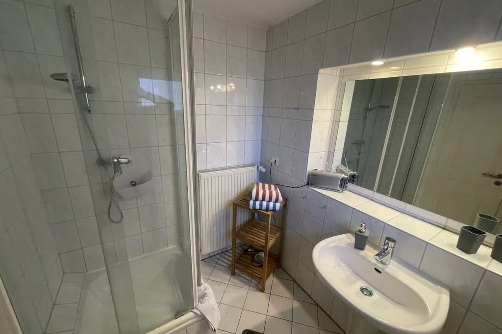 438371-Bathroom