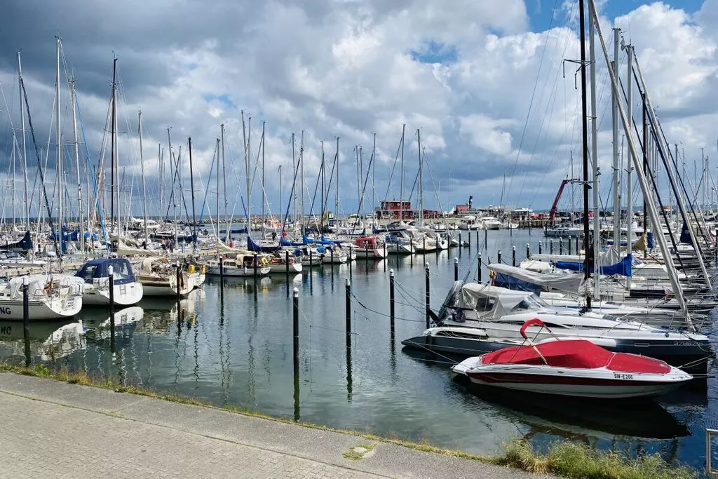 342248-Nicht getaggt