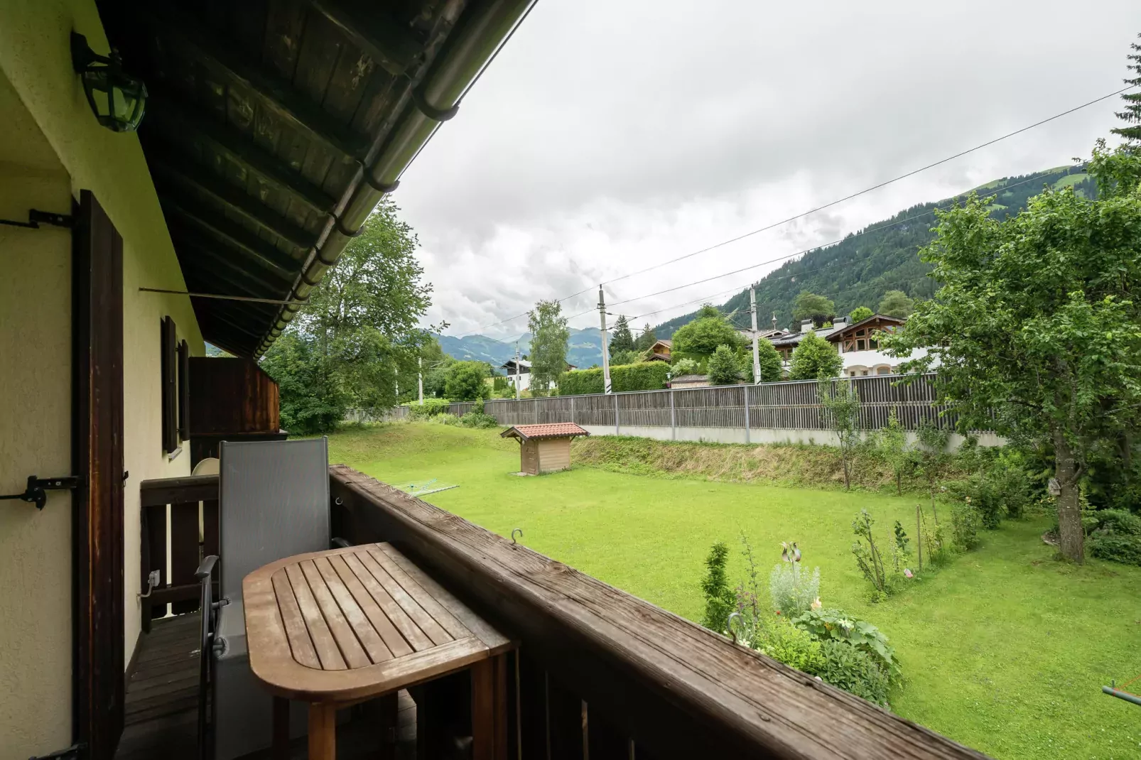 Hahnenkamm-Terrace balcony