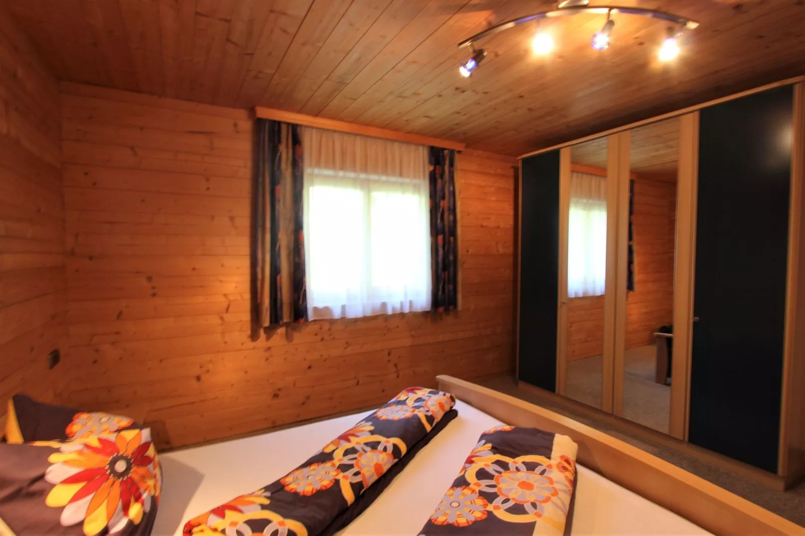 Eileen I-Bedroom