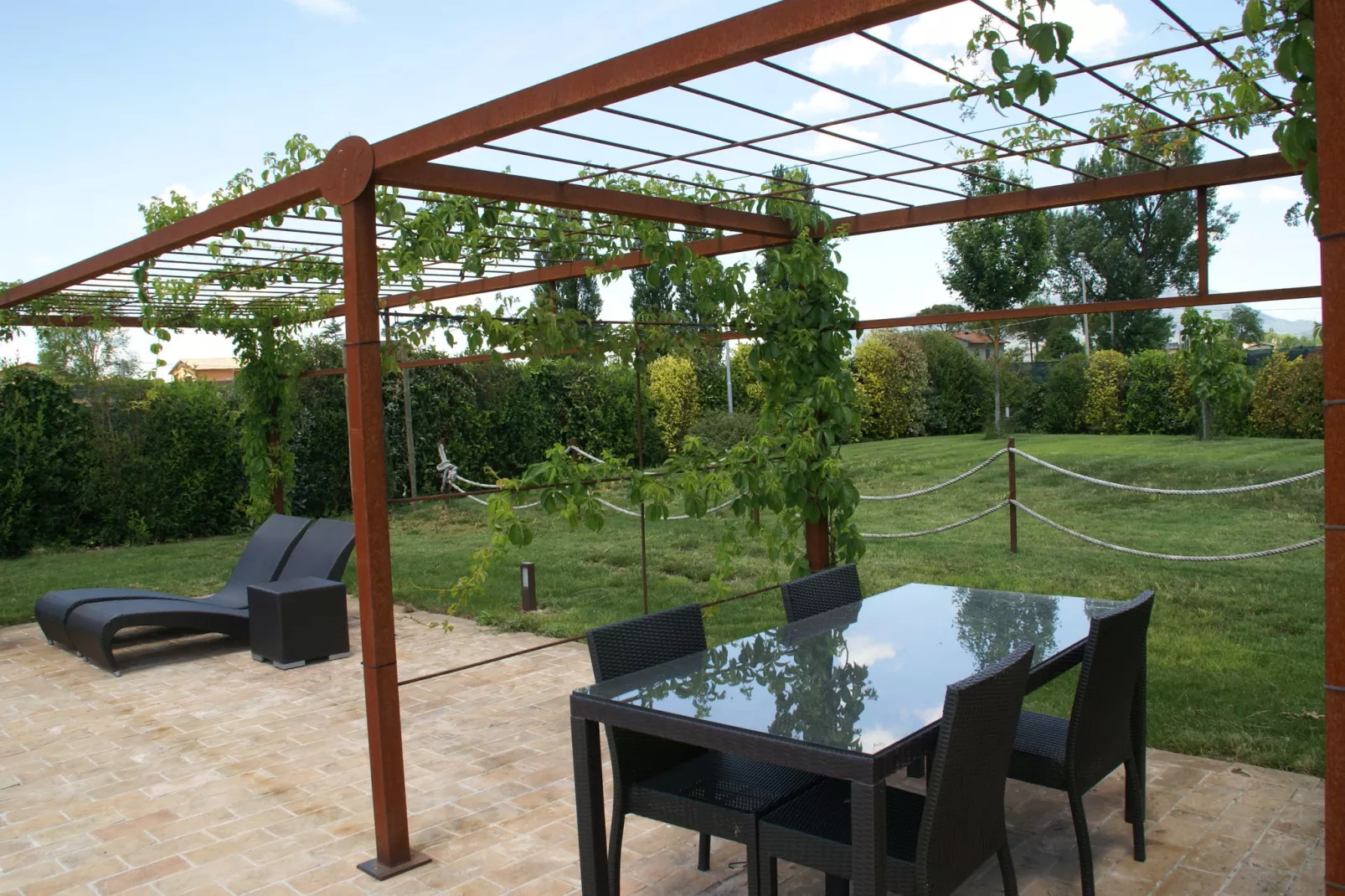 Bel Tramonto-Gardens summer