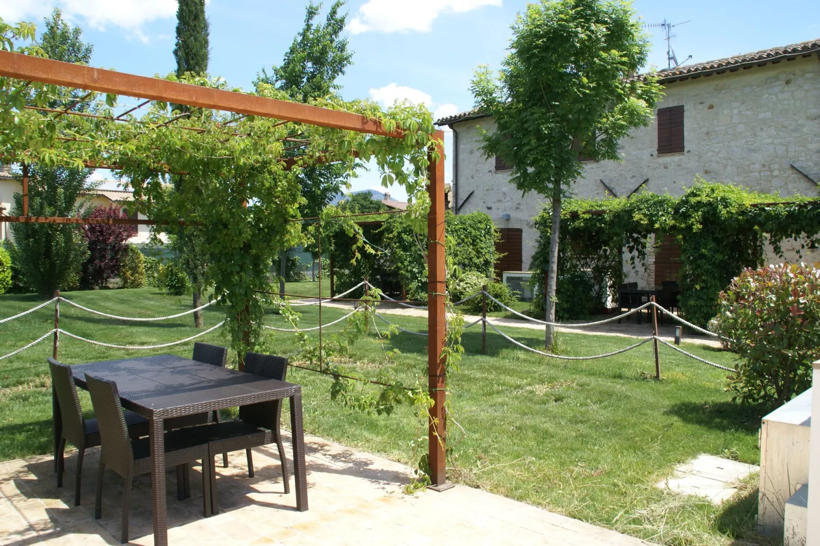 Primo Sole-Gardens summer