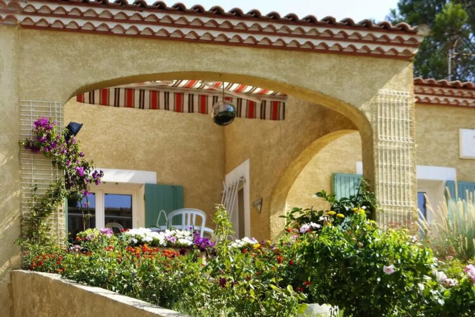 Ferienwohnung in Bellegarde / Les Santolines-Exterior summer