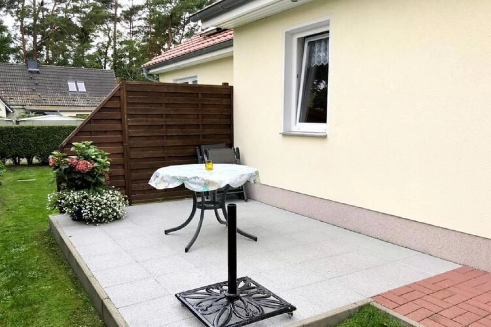 Doppelhaushälfte links-Terrace