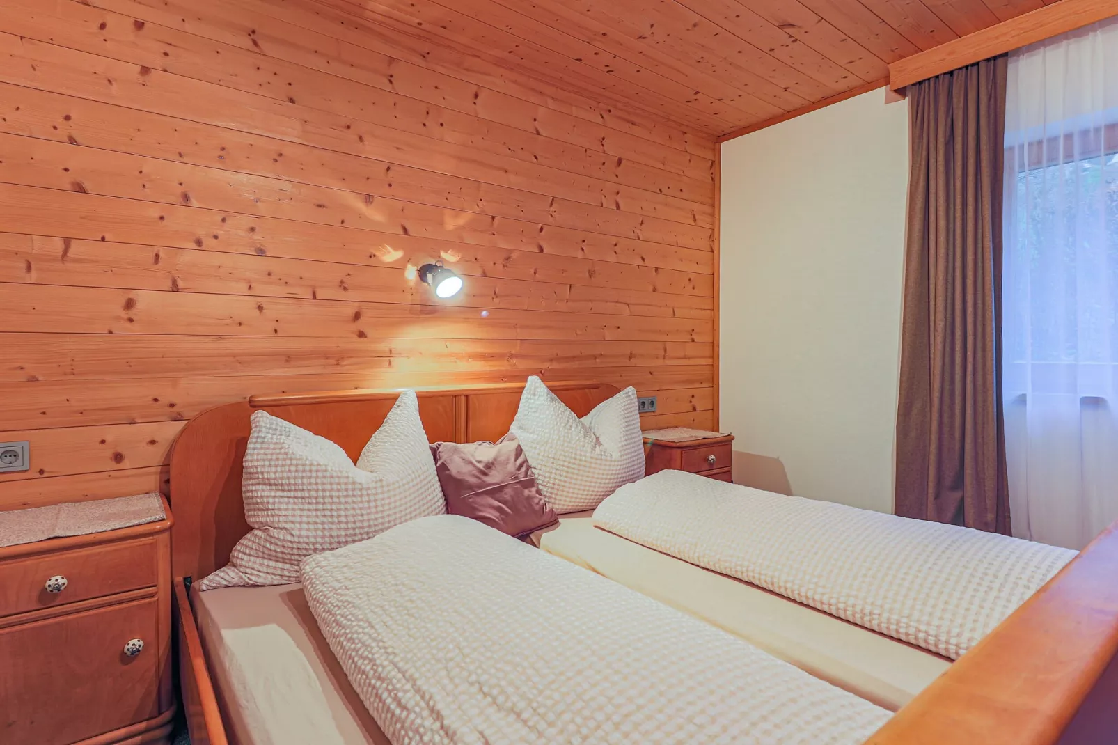 Eileen II-Bedroom