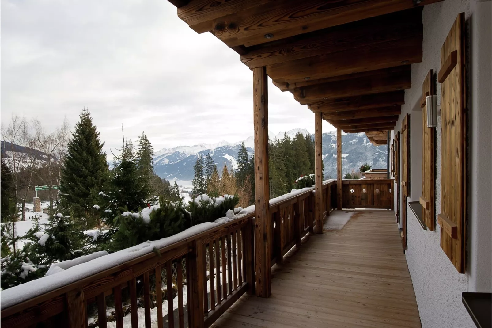 Panorama Chalet 5-Terrace balcony