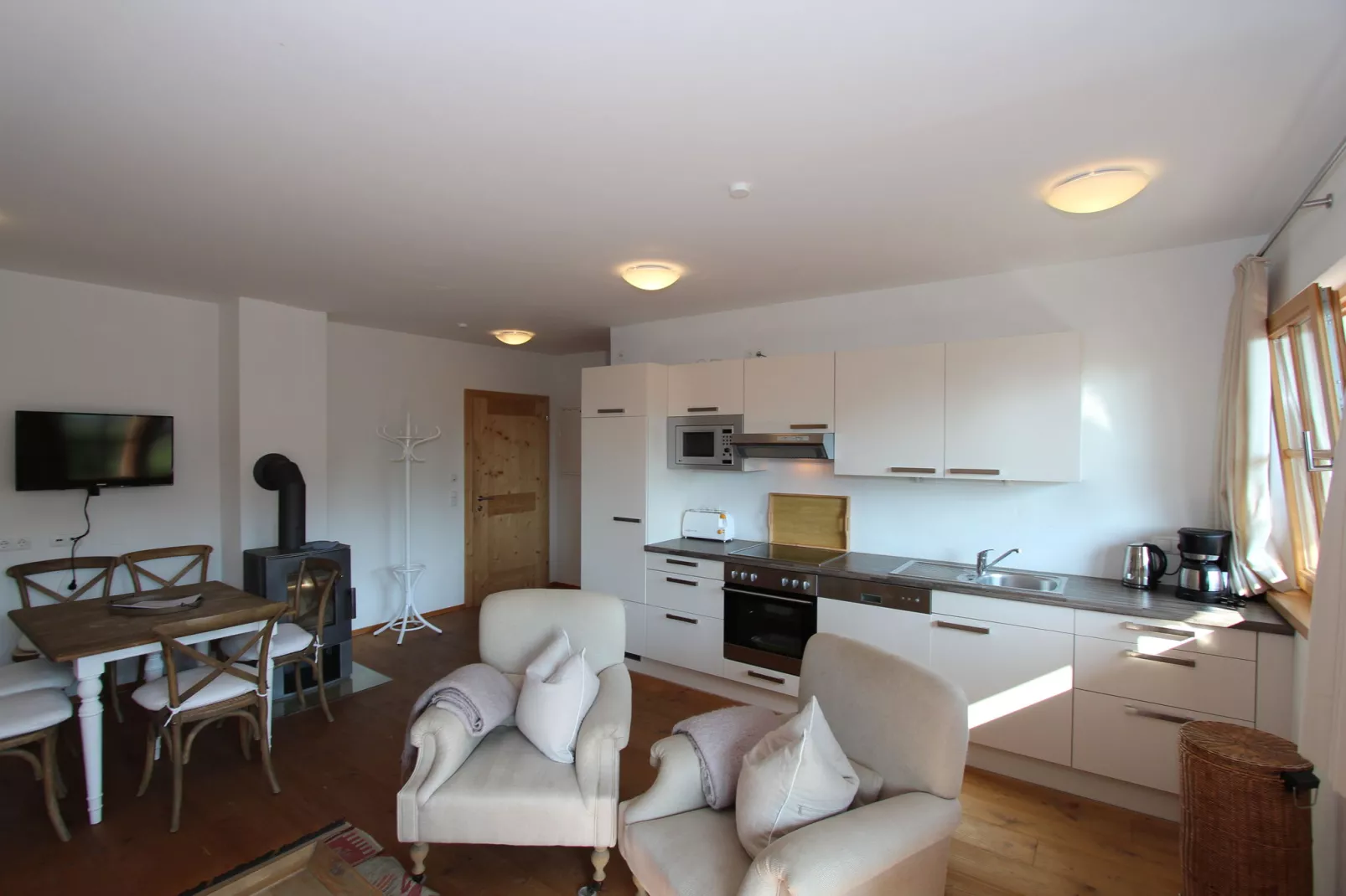 Panorama Chalet 5-Living room