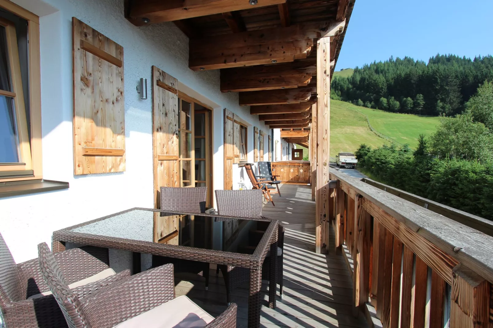 Panorama Chalet 5-Terrace balcony