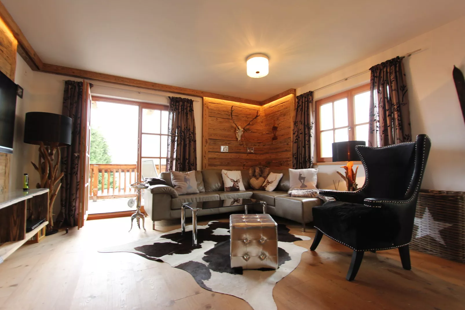 Panorama Chalet TOP 10-Living room