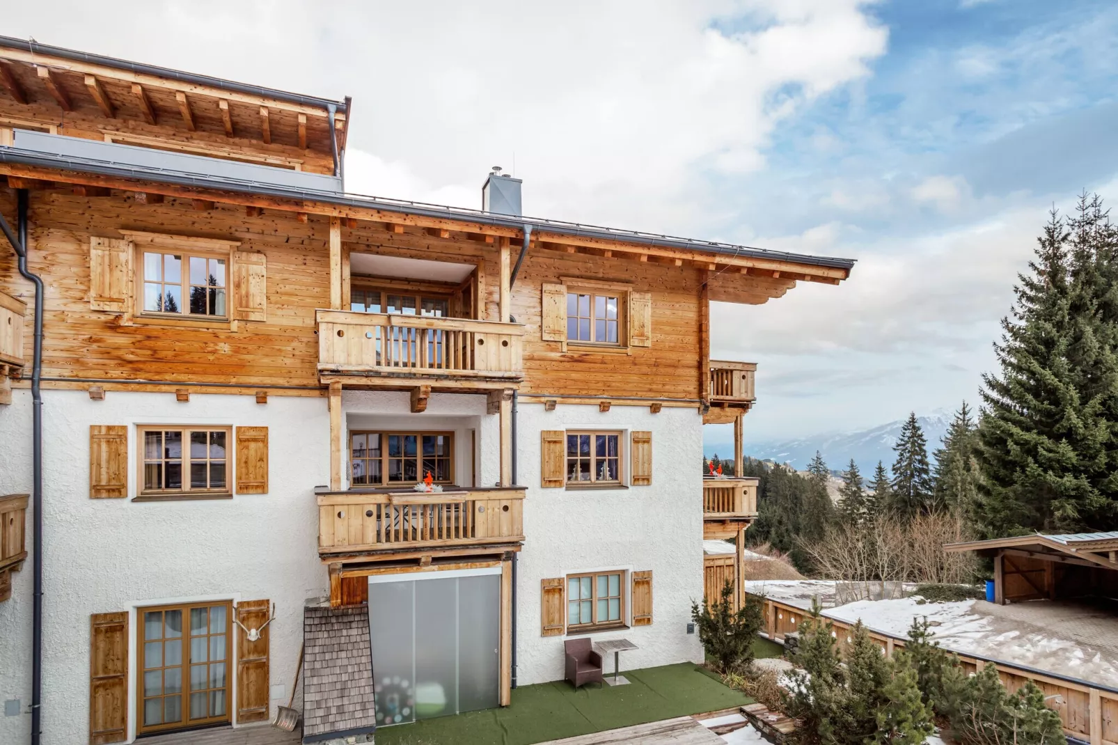 Panorama Chalet TOP 10-Exterior summer