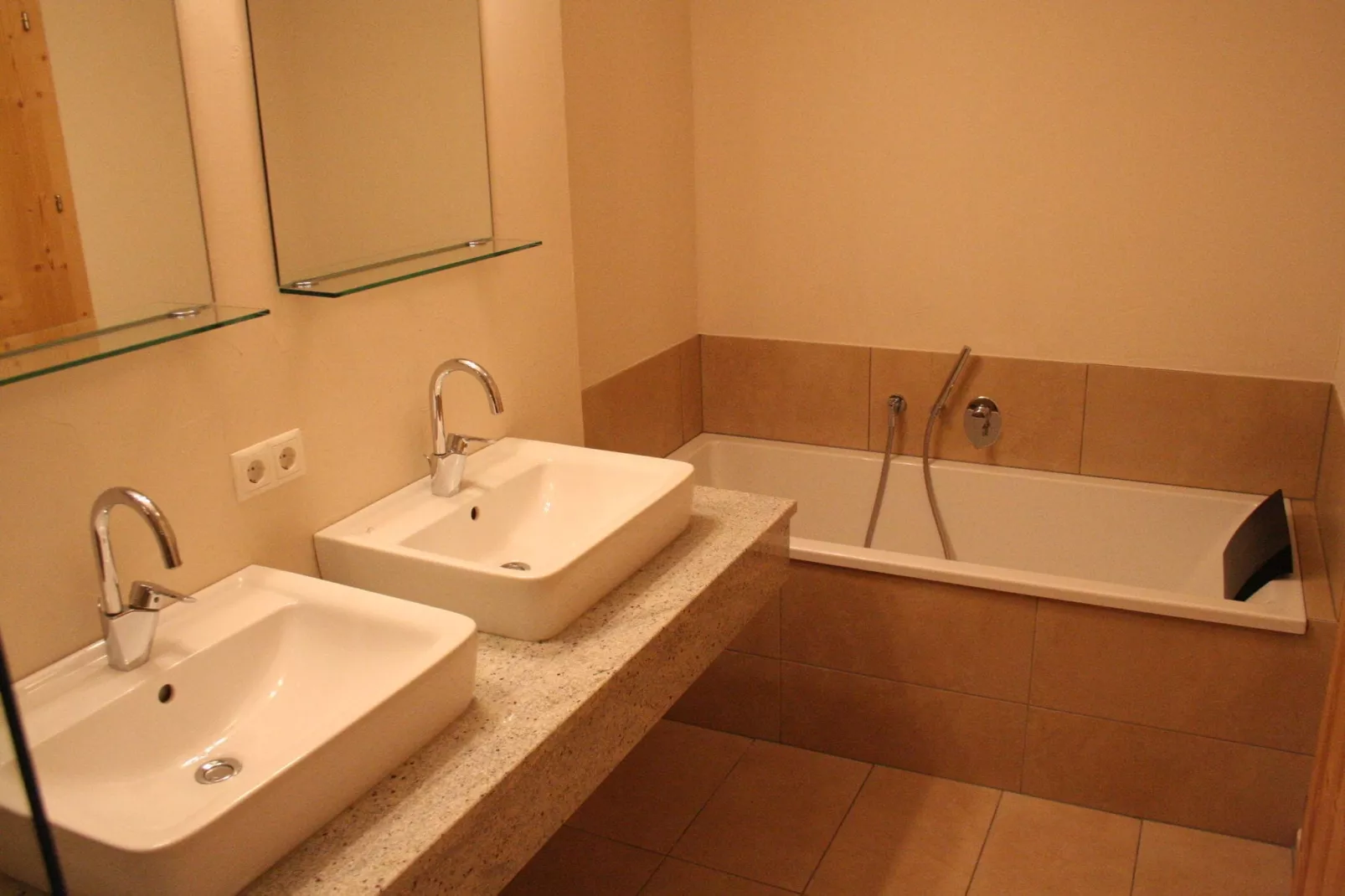 Panorama Chalet 8-Bathroom