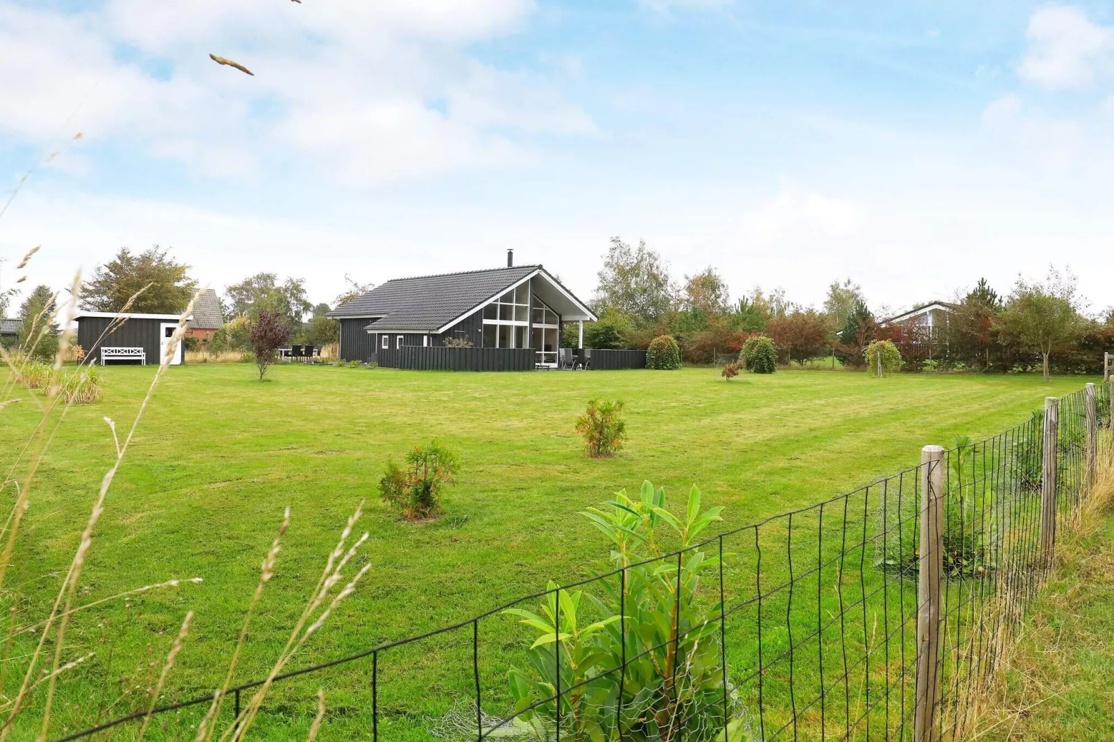 6 person holiday home in Humble-View