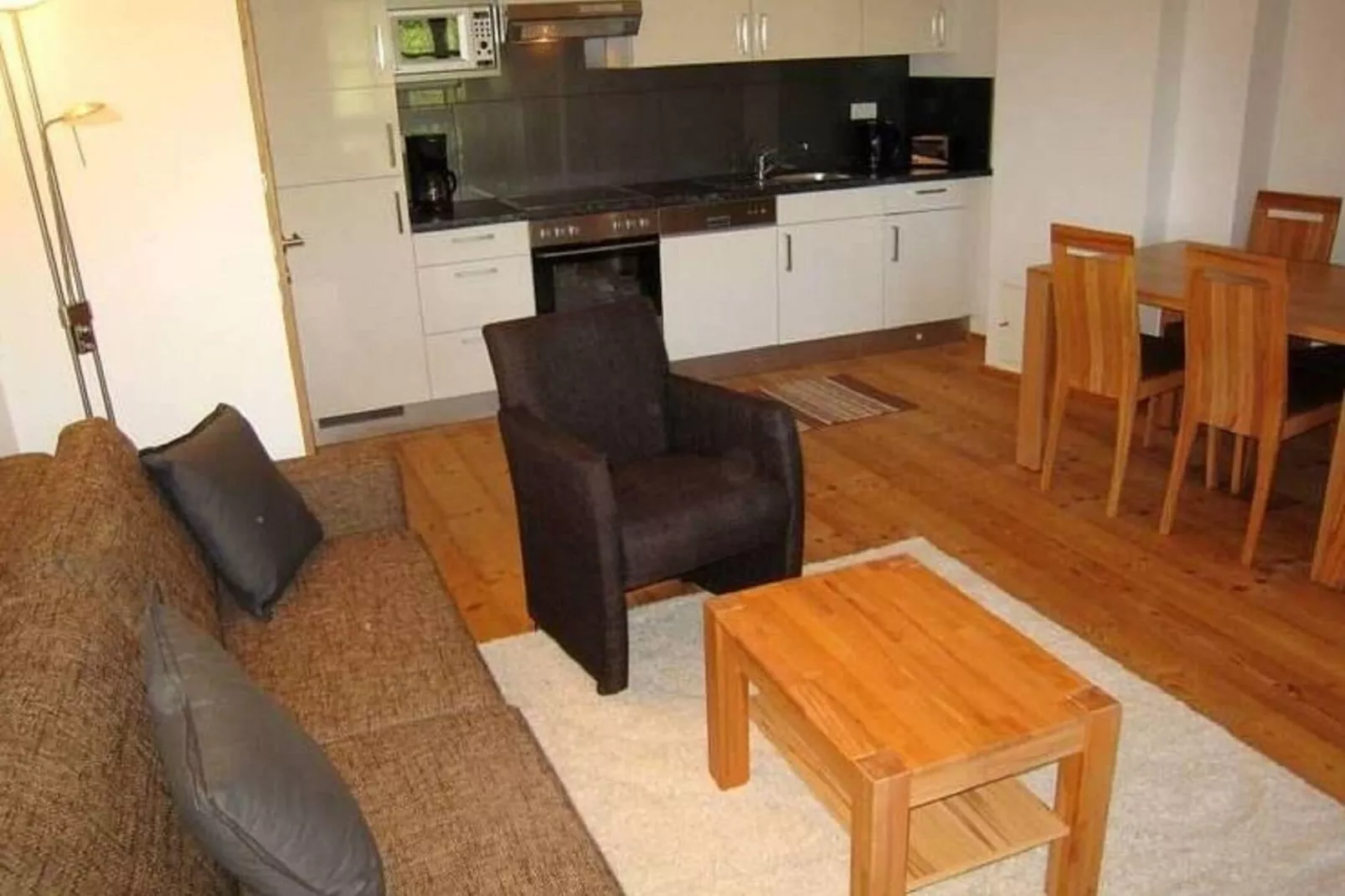Panorama Chalet 8-Dining room