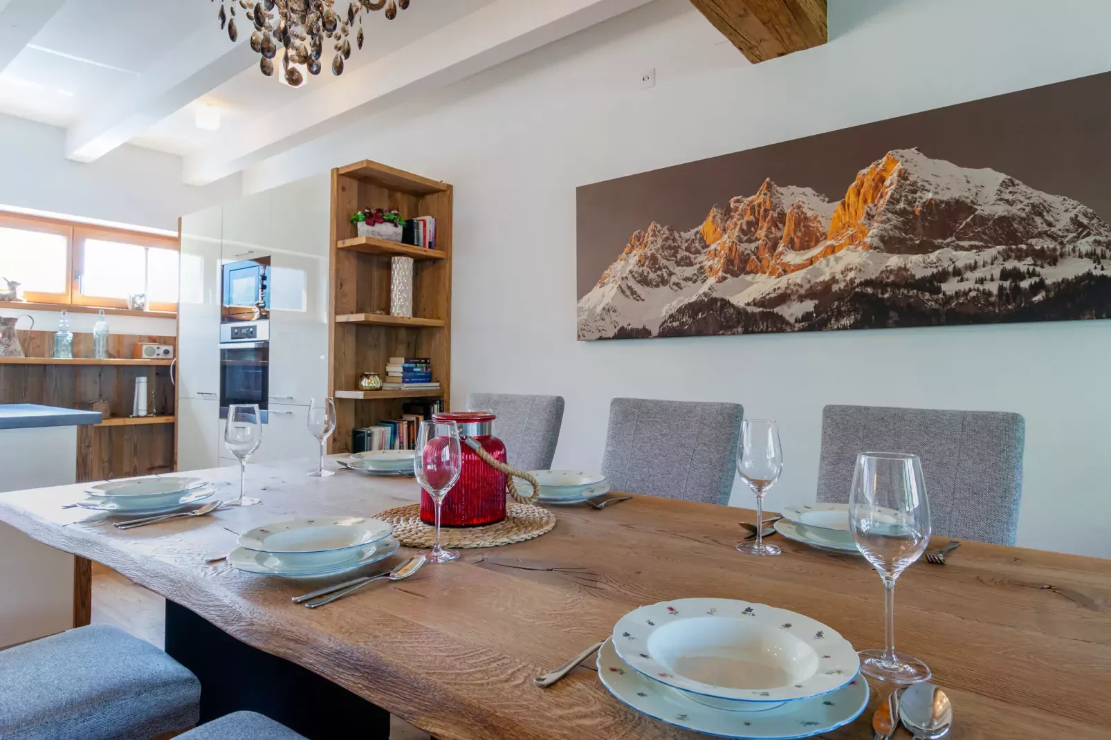 Panorama Chalet 18-Dining room