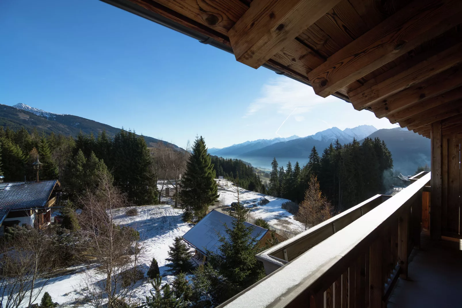 Panorama Chalet 17-View winter