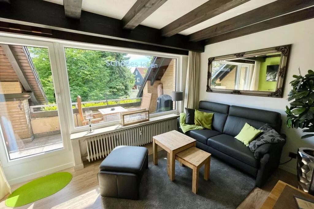 70618-Wohnzimmer