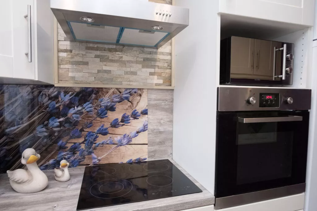 169823-Kitchen