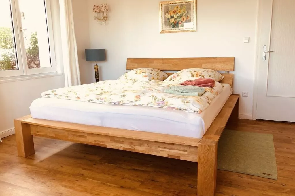 348228-Bedroom