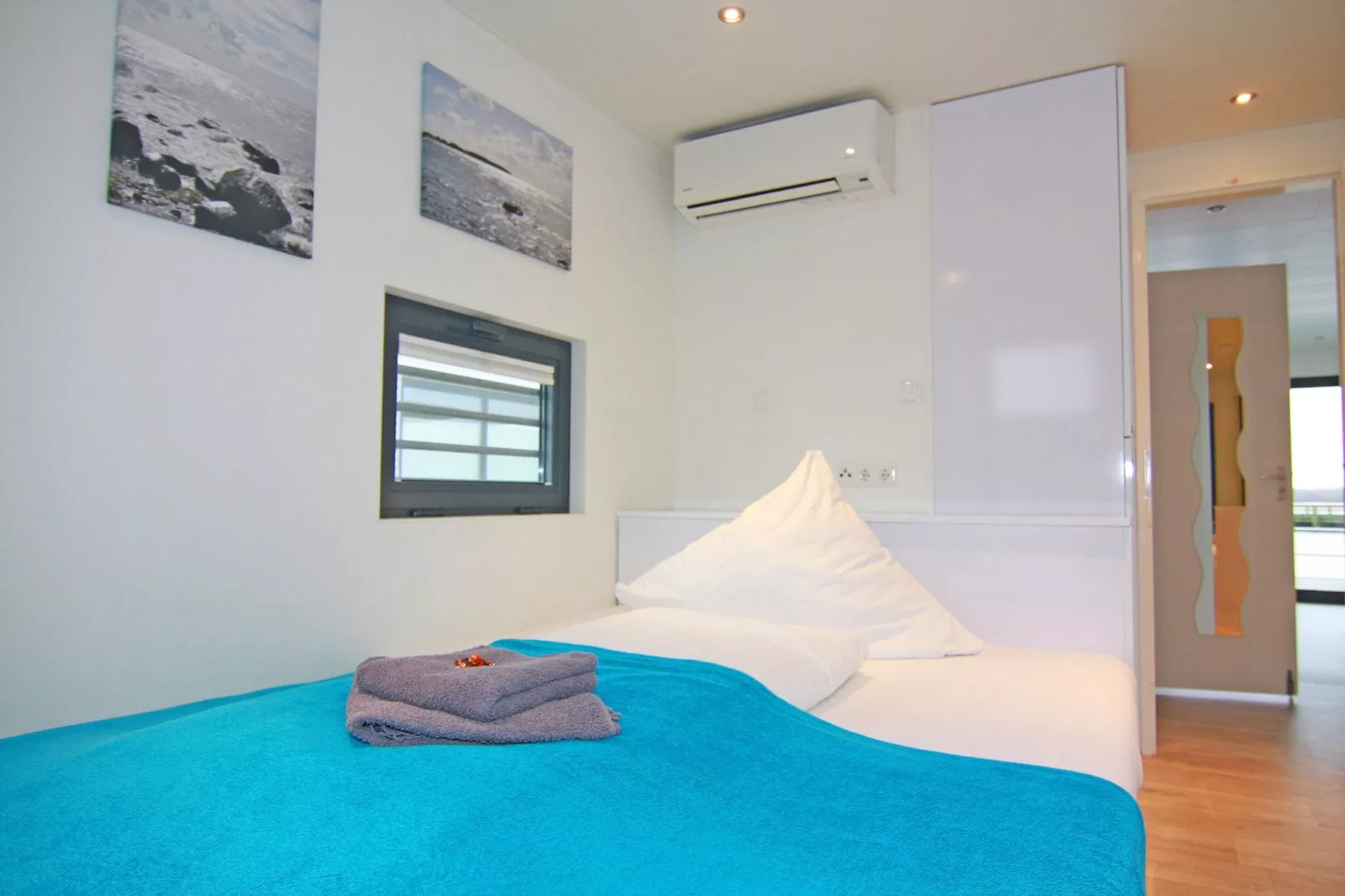 Houseboat Floating House "Leni", Ribnitz-Damgarten-Leni-Bedroom