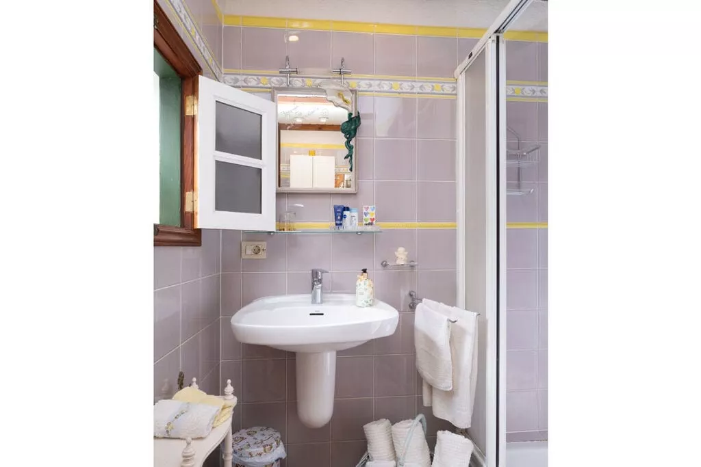 142707-Bathroom