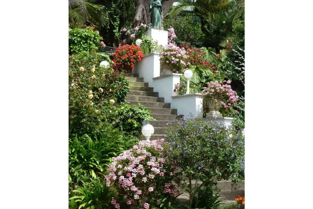 57807-Stairs