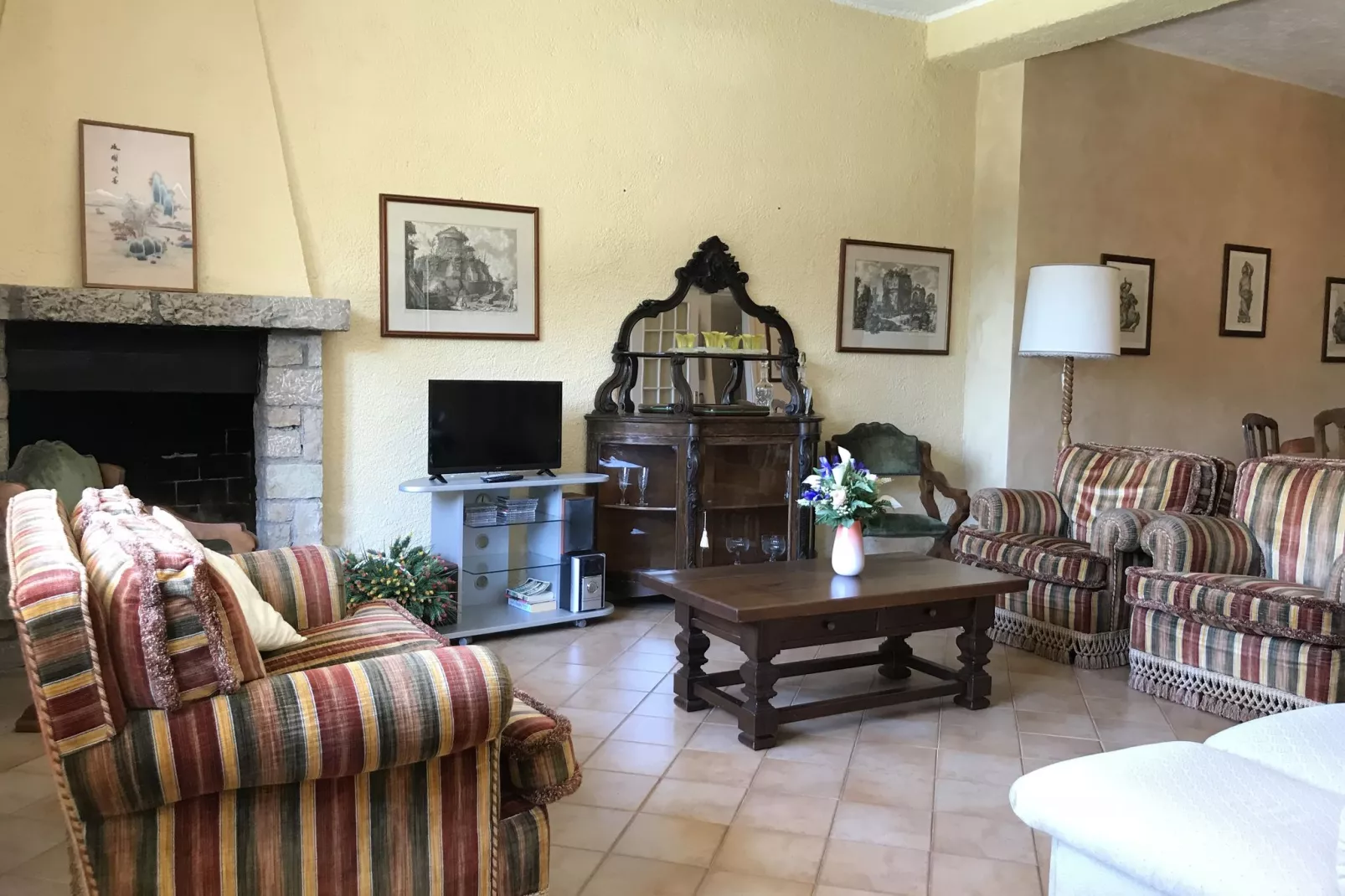 Villa Vista Lago-Salon