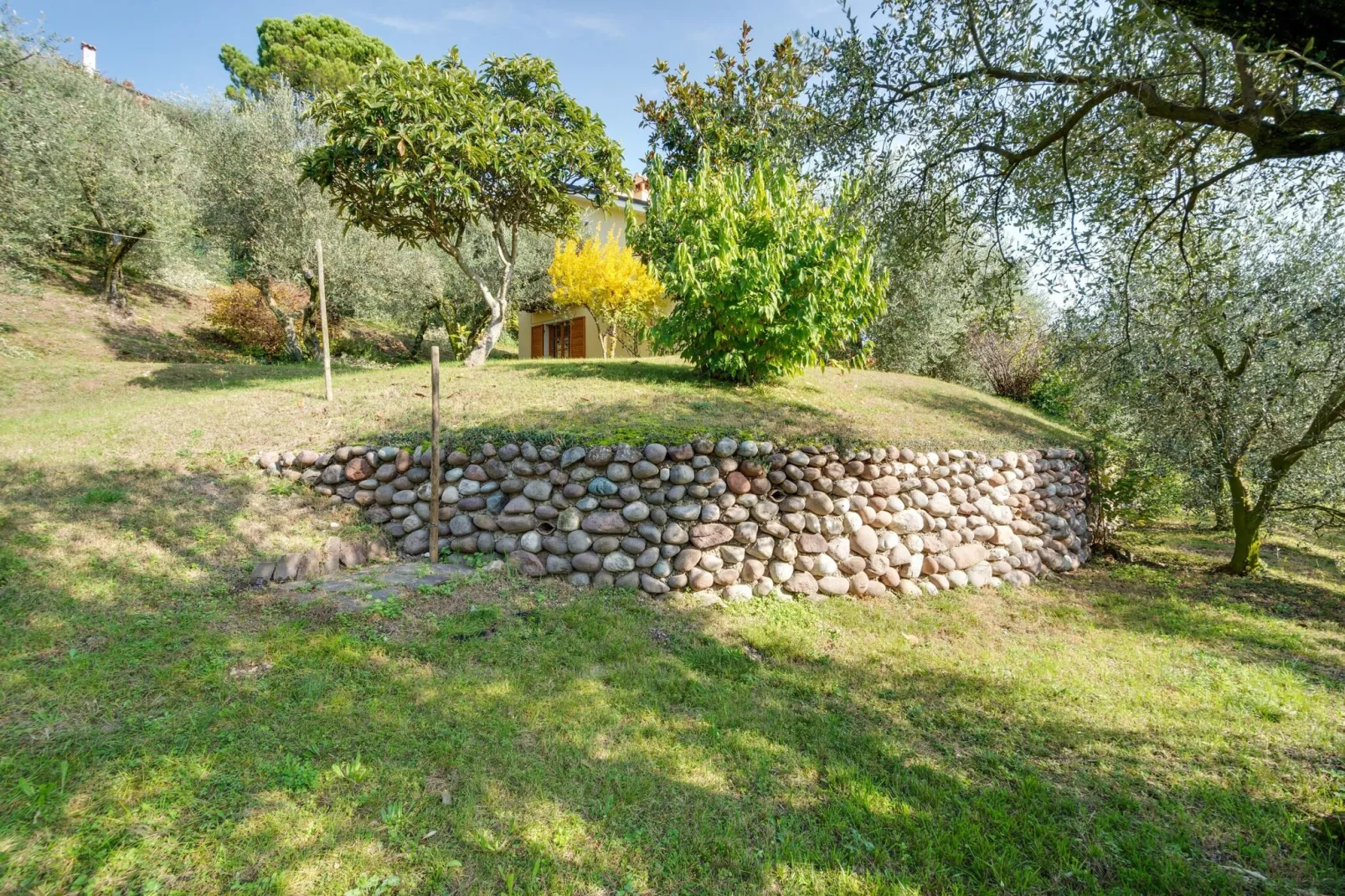 Villa Pozzol-Gardens summer